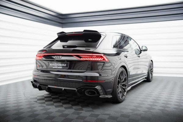 Carbon Fiber Takapuskurin sivulipat Audi RSQ8 Mk1-2