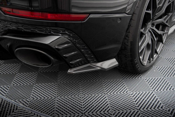 Carbon Fiber Takapuskurin sivulipat Audi RSQ8 Mk1-3