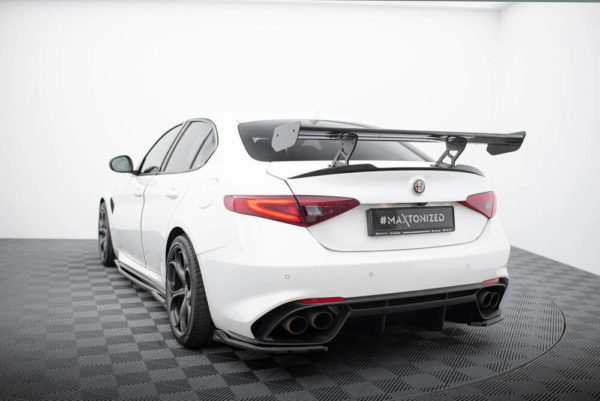 Hiilikuituspoileri Alfa Romeo Giulia Quadrifoglio, Maxton-2