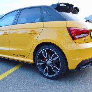 Sivuhelman siivekkeet Audi S1 8X